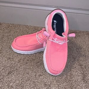 Frogg Toggs Women’s Java 2.0 Lace-Up Shoe in Pink